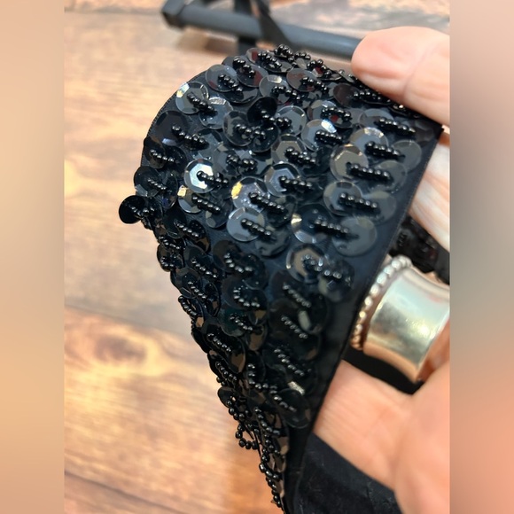 Sequin detailed bra - Picture 7 of 10